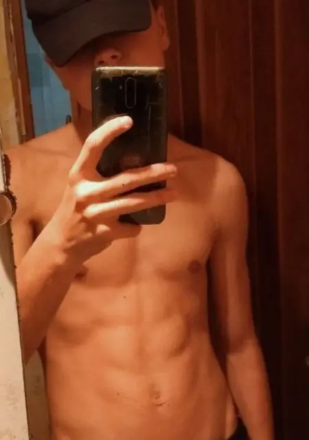 Александр з Дніпра, шукаю на сайті знайомства на одну ніч