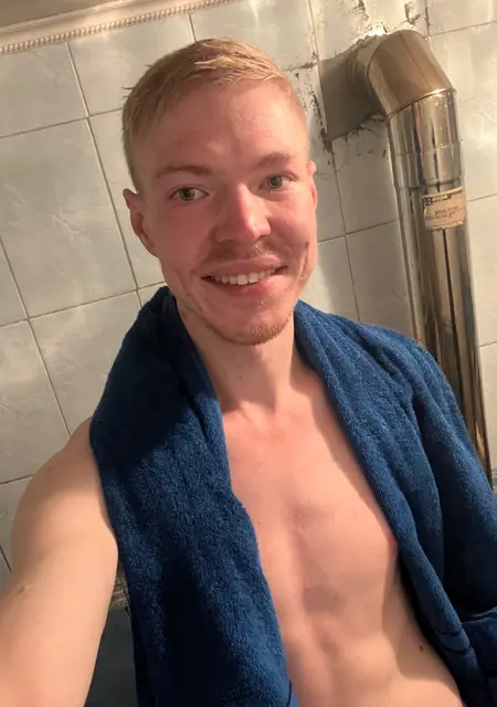 Я Андрій, 28, из Днепра, ищу знакомство для приятного времяпровождения