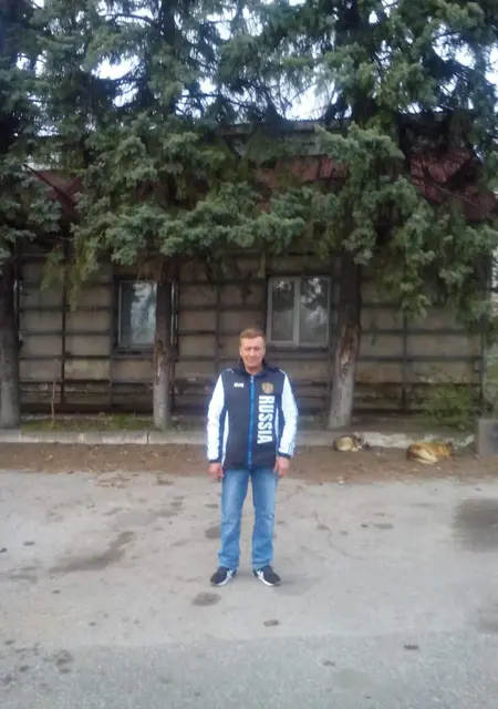 Я Александр, 55, знакомлюсь без обязательств в Киеве