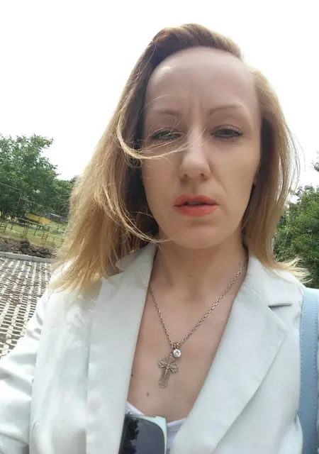Я Натали, 40, из Харькова, ищу знакомство для постоянных отношений