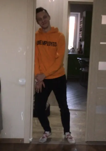 Ростик из Харькова, мне 26, познакомлюсь на одну ночь