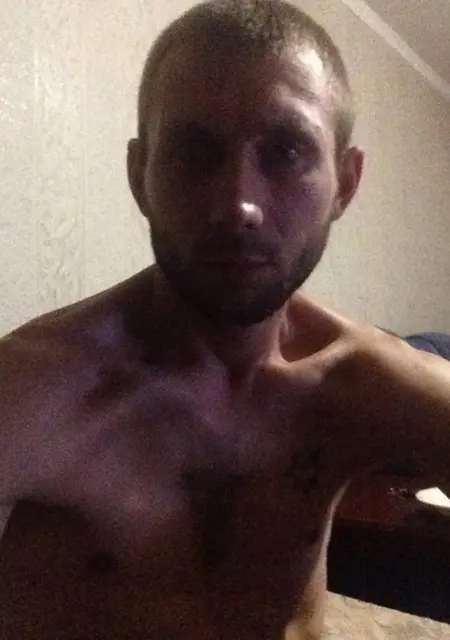 Artem з Сум, шукаю на сайті вірт