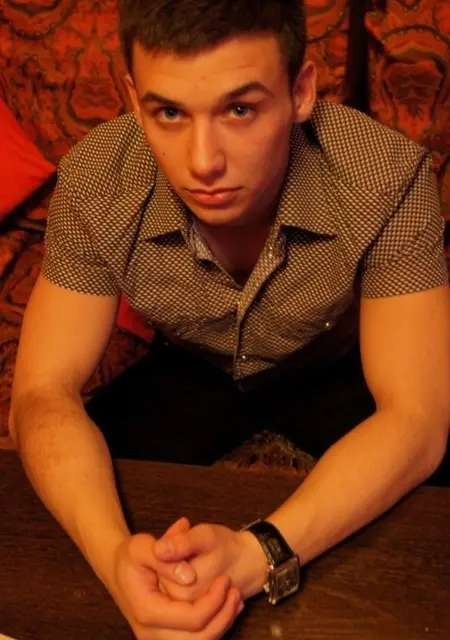 Я Влад, 30, из Донецка, ищу знакомства на одну ночь