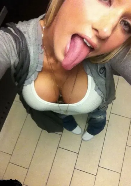 Я Элла, 31, из Харькова, ищу знакомства на одну ночь