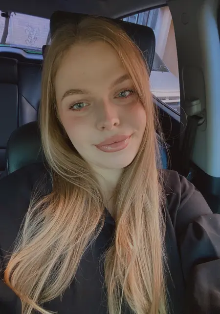 Я Олена, 23, из Тернополя, ищу знакомство для дружбы