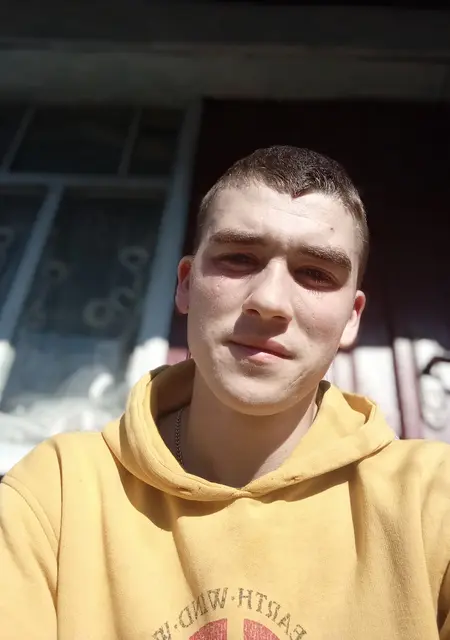 Я Вадім, 25 років з Novohrad-Volynskyi, шукаю знайомство для приємного проведення часу