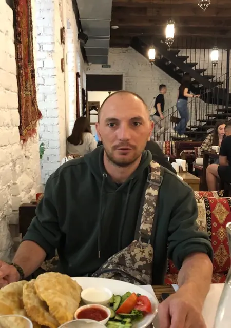 Я Сергій, 32, из Винницы, ищу знакомства без обязательств