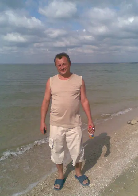Я Саша, 51, из Луганска, ищу знакомство для общения