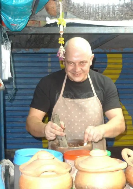 Я Александр, 50, из Одессы, ищу знакомства на одну ночь