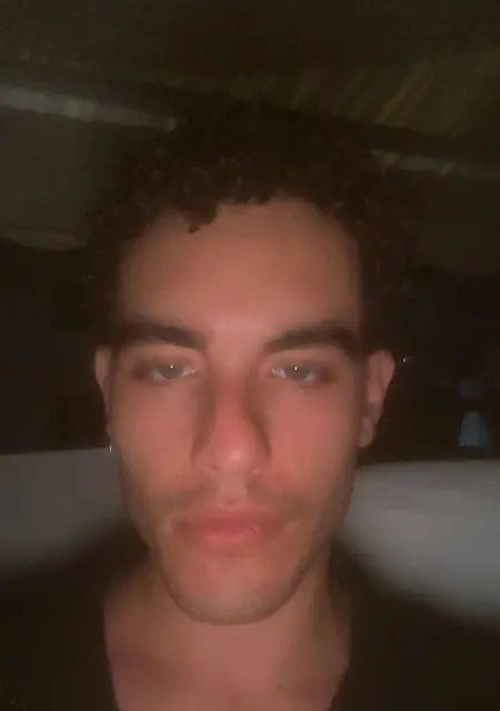 G Yalgomas из Барселоны, мне 23, познакомлюсь без обязательств