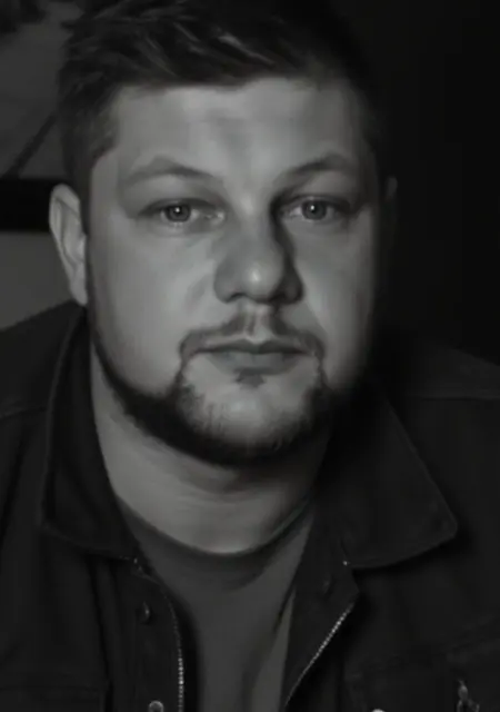 Олександр из Львова, мне 32, познакомлюсь на одну ночь