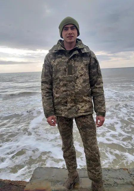 Sam из Константиновки, ищу на сайте знакомства на одну ночь