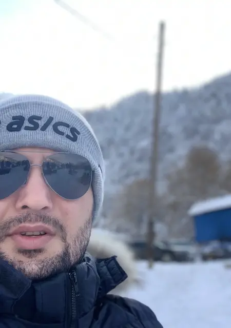 Рафаэль из Актау, мне 35, познакомлюсь на одну ночь