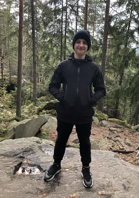 Illya из Ковеля, мне 22, познакомлюсь без обязательств