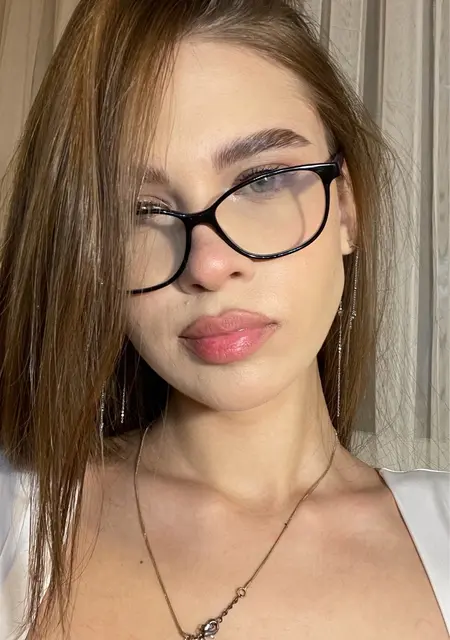 Я Виктория, 23 років, знайомлюсь без зобов'язань у Харків