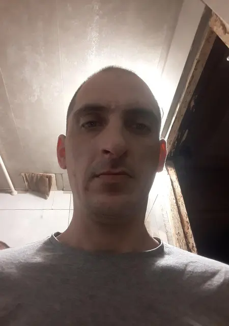 Андрей з Кам'янського, шукаю на сайті приємне проведення часу