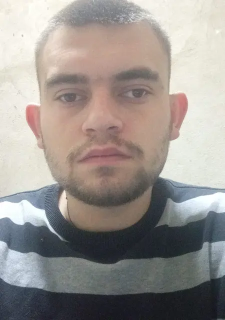 Bodya из Зборова, мне 23, познакомлюсь для приятного времяпровождения