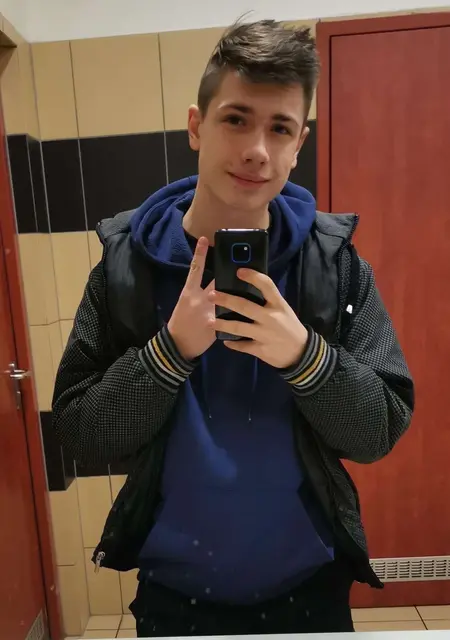 Patryk из Познани, мне 22, познакомлюсь для вирта