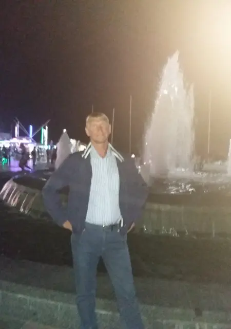 Leonid из Геническа, ищу на сайте знакомства на одну ночь