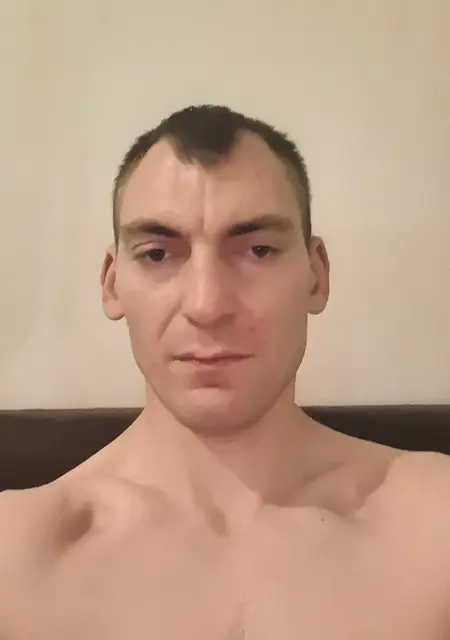 Виталий из Барановичей, мне 32, познакомлюсь на одну ночь