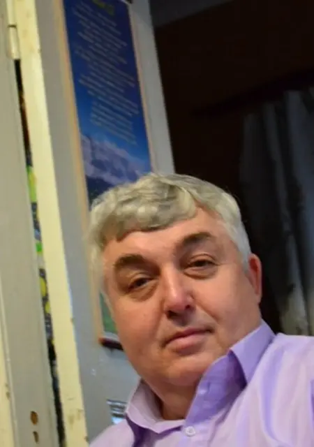 Я Леонид, 71 років з Вознесенськ, шукаю знайомство для приємного проведення часу