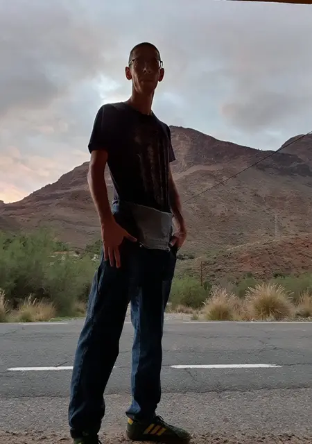 Rafael из Лас-пальмас-де-гран-канария, мне 33, познакомлюсь для дружбы