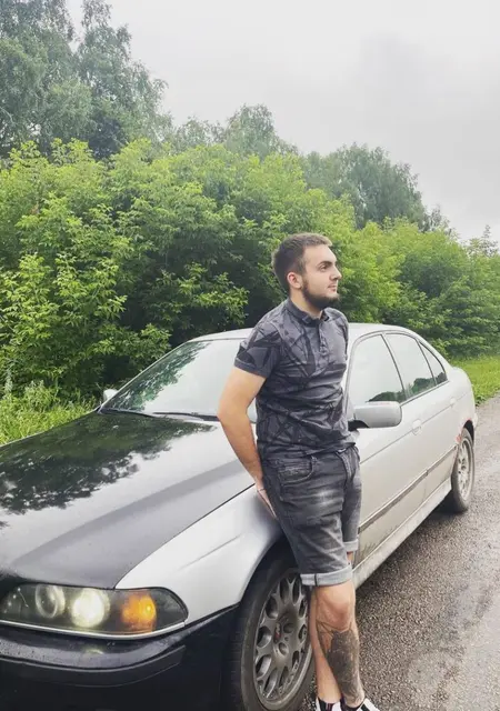 Я Игорь, 23, знакомлюсь без обязательств в Гадяче