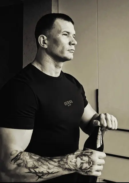 Я Дима, 32, знакомлюсь без обязательств в Одессе