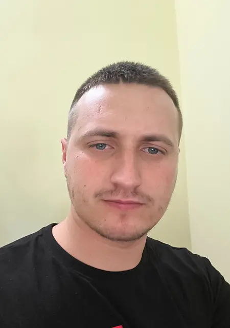 Едуард Руденко из Киева, мне 24, познакомлюсь на одну ночь