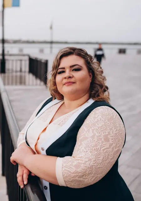 Mina Alex из Николаева, мне 24, познакомлюсь без обязательств