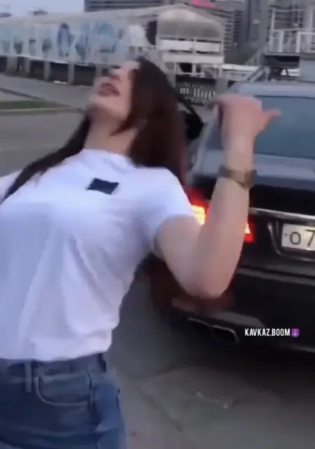 Карина из Каховки, ищу на сайте приятное времяпровождение