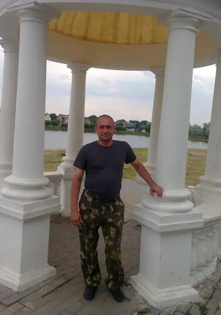 Владимир из Гомеля, мне 47, познакомлюсь для приятного времяпровождения