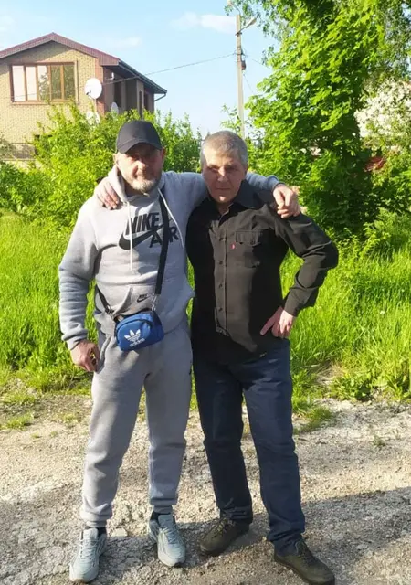 Виктор из Енакиева, ищу на сайте знакомства на одну ночь