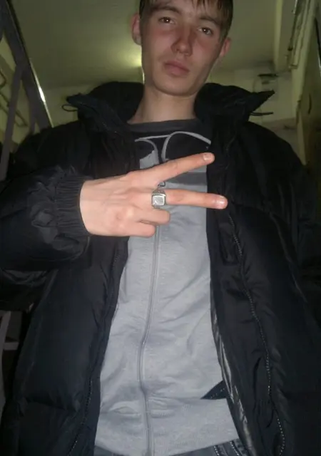 Я Коля, 31 років з Кривого Рогу, шукаю знайомство для постійних стосунків