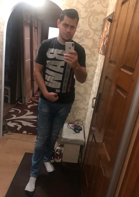 Я Евгений, 28, из Кременчуга, ищу знакомства без обязательств