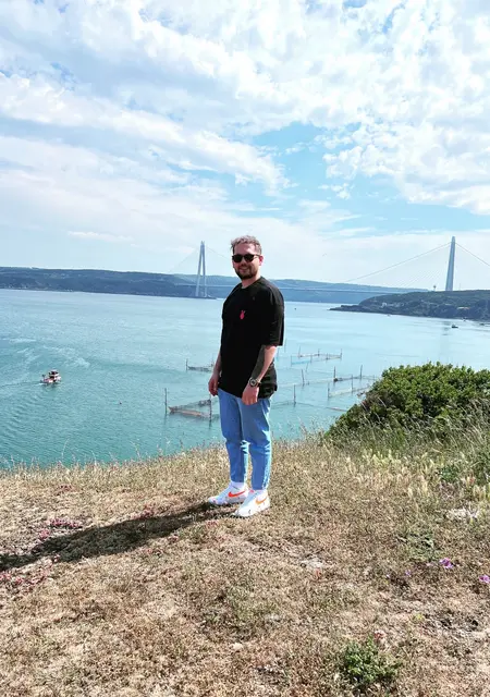 Я Umut, 28, из Анкары, ищу знакомства без обязательств