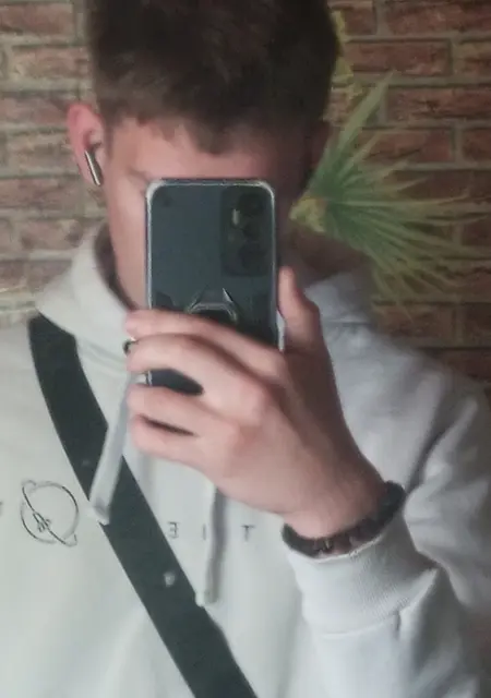 Юра Романушко из Кривого Рога, ищу на сайте вирта