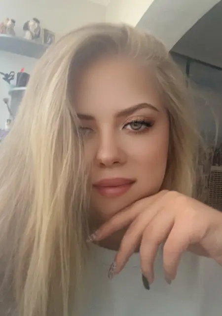 Я Юлія, 20, из Белой Церкви, ищу знакомство для постоянных отношений