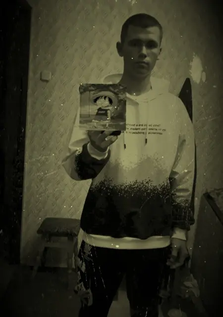 Я Илья, 19, знакомлюсь без обязательств в Мелитополе