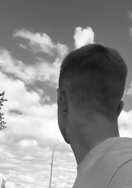 Я Dmytro, 19 років з Житомира, шукаю знайомство для спілкування