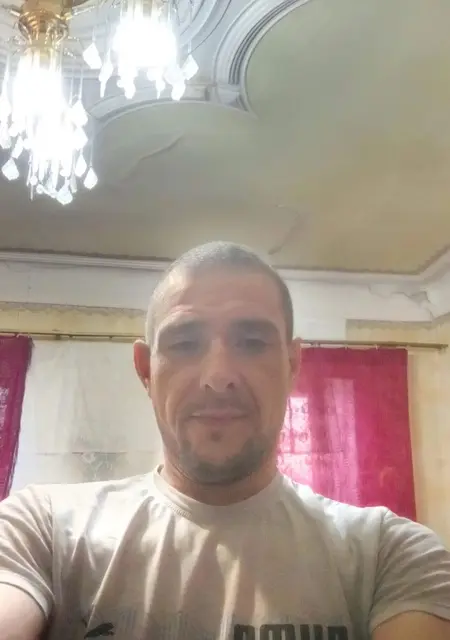 Я Денис, 41 років з Луганська, шукаю знайомство для постійних стосунків