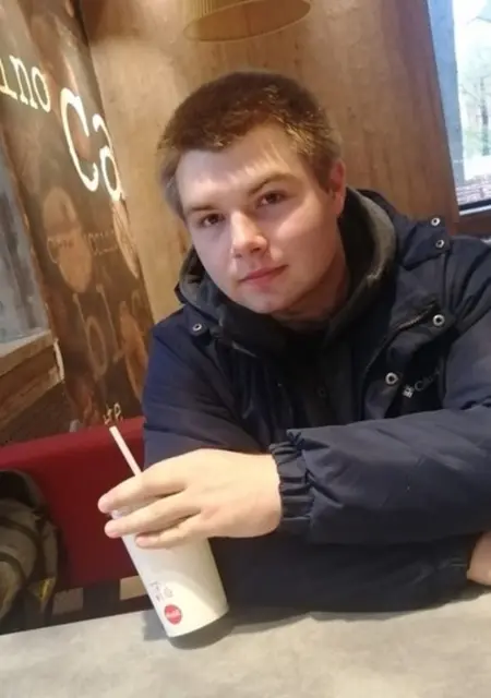 Я Вова, 22, знакомлюсь для постоянных отношений в Сарагосе