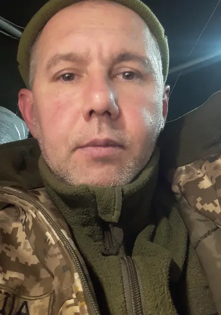 Серж из Житомира, мне 48, познакомлюсь на одну ночь