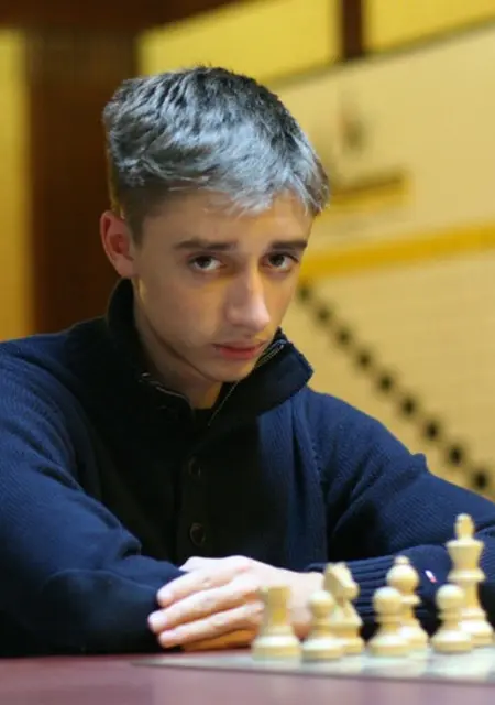 Я Данил, 25, из Александрии, ищу знакомства без обязательств