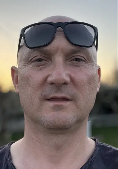 Я Олександр, 25, из Житомира, ищу знакомства без обязательств