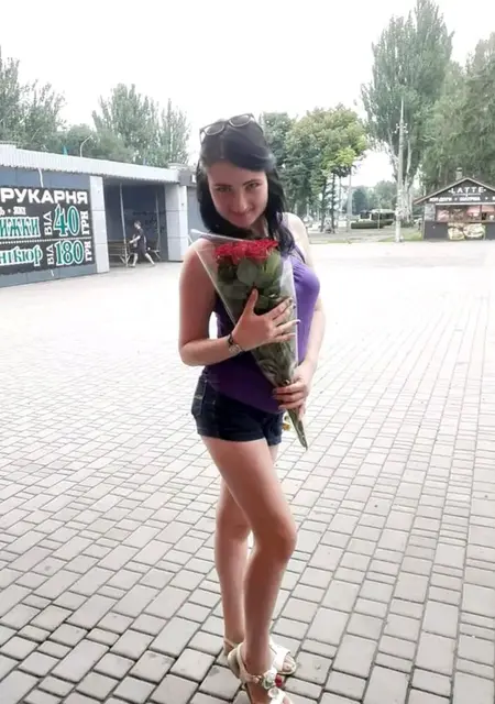 Я Юлия, 22 років з Кривий Ріг, шукаю знайомства без зобов'язань