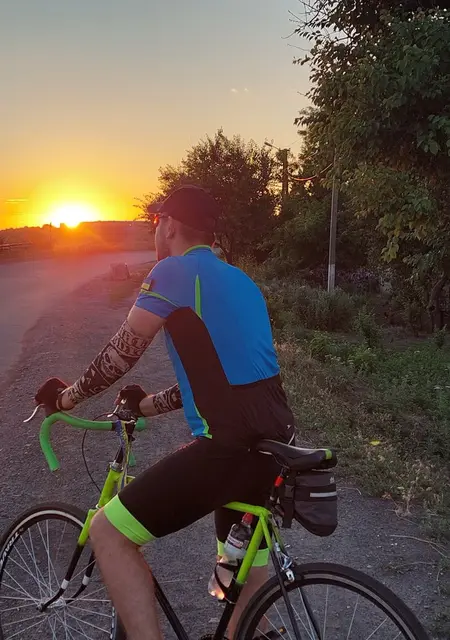 Я Володимир, 33 років, знайомлюсь без зобов'язань у Павлограде