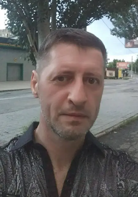 Я Виталий, 46, из Донецка, ищу знакомство для приятного времяпровождения