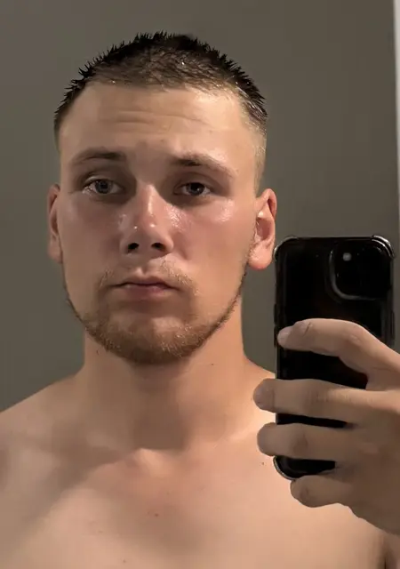 Дмитро из Киева, ищу на сайте знакомства на одну ночь