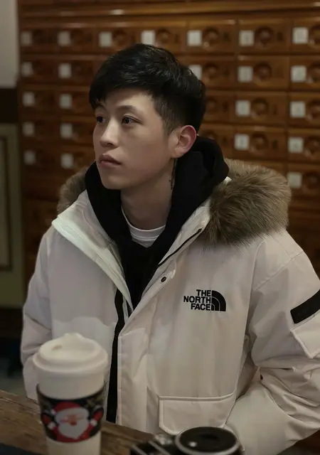 Я Дмитрий, 25, знакомлюсь без обязательств в Уральске